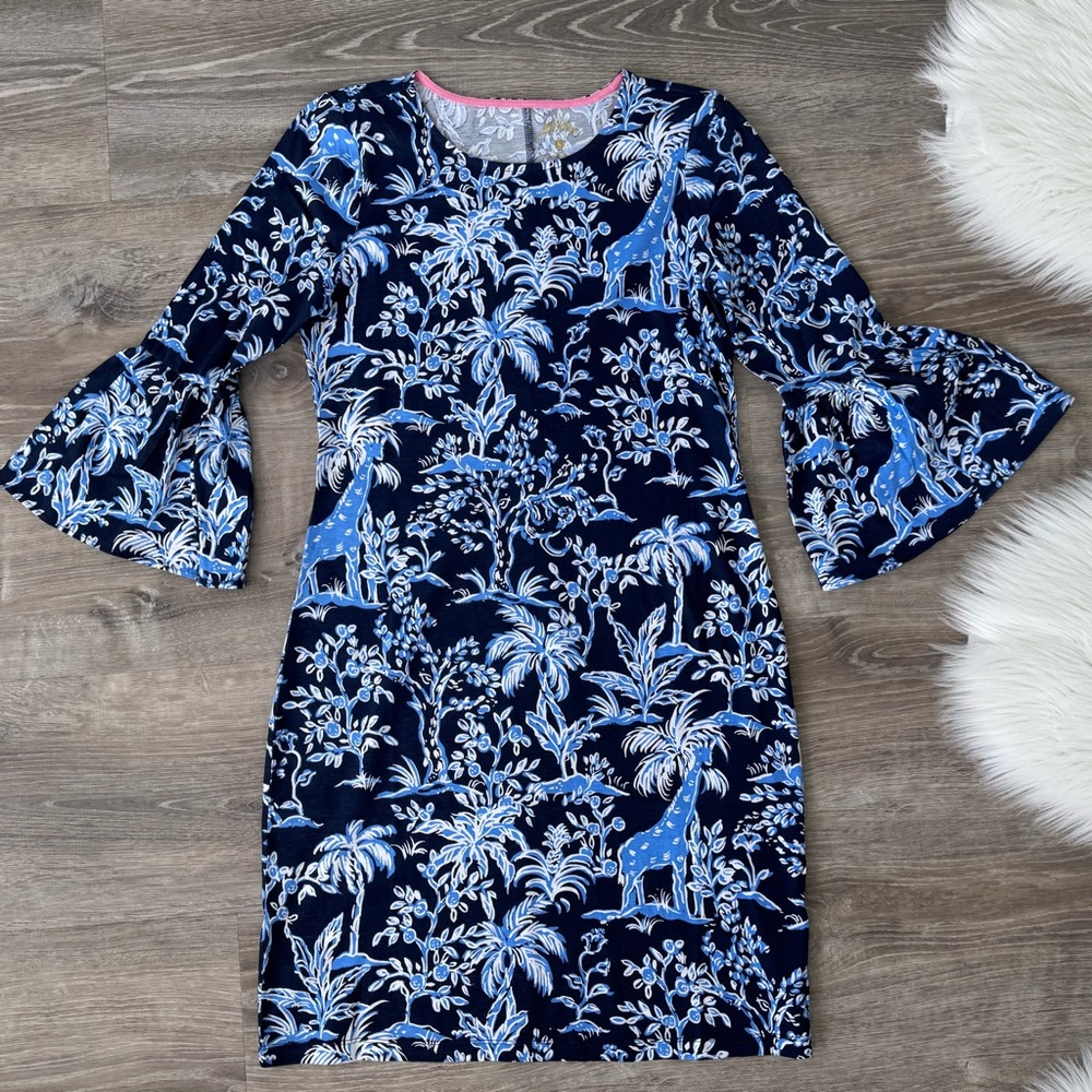 💙🩵LILLY PULITZER Rozaline Dress Color:
Low Tide Navy Tall Tales Size Small
